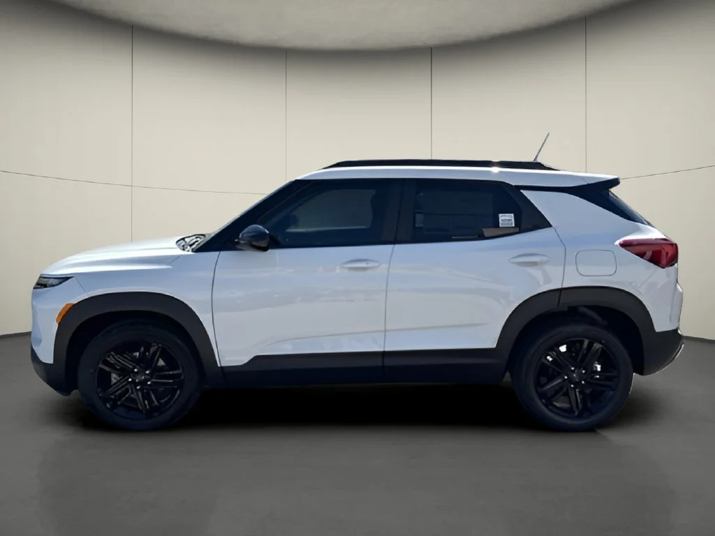 New 2026 Summit White Chevrolet LT image 2