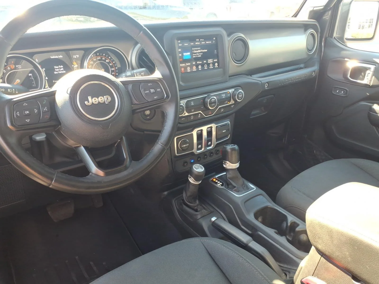 Used 2018 Granite Crystal Metallic Clearcoat Jeep Sport S image 21