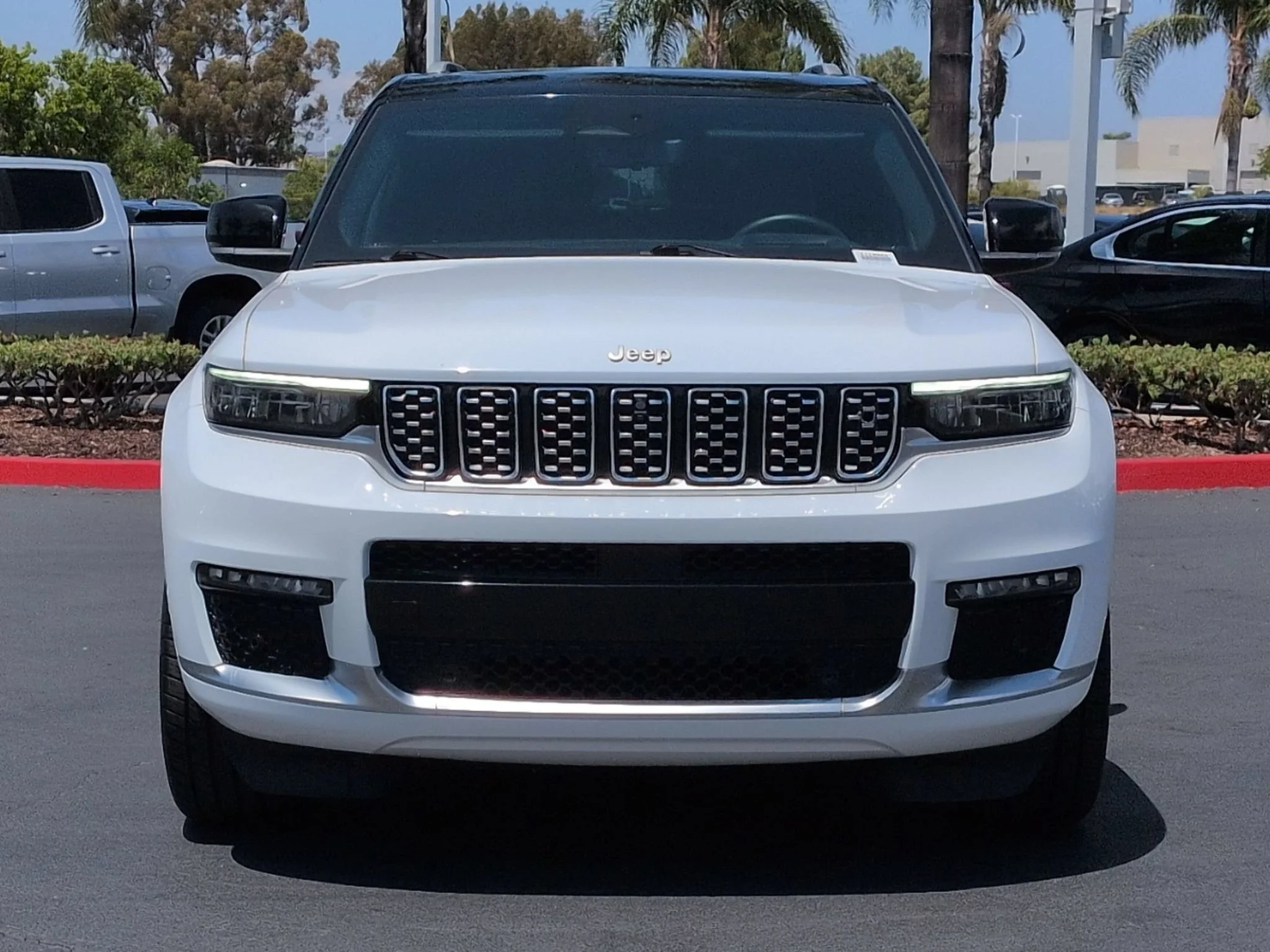 Used 2023 Bright White Clearcoat Jeep Summit Reserve image 2