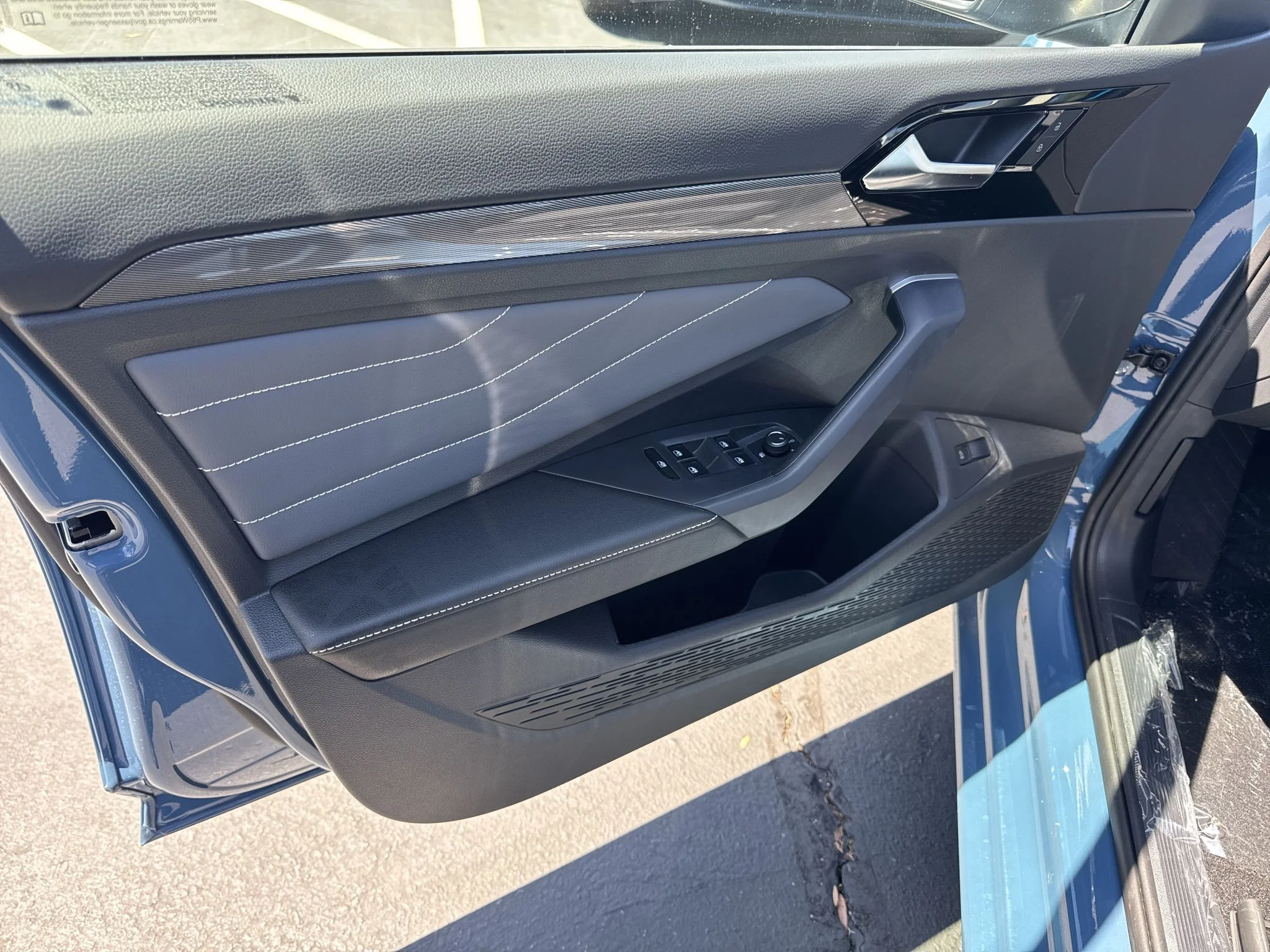 New 2026 Monterey Blue Pearl Volkswagen SEL image 11