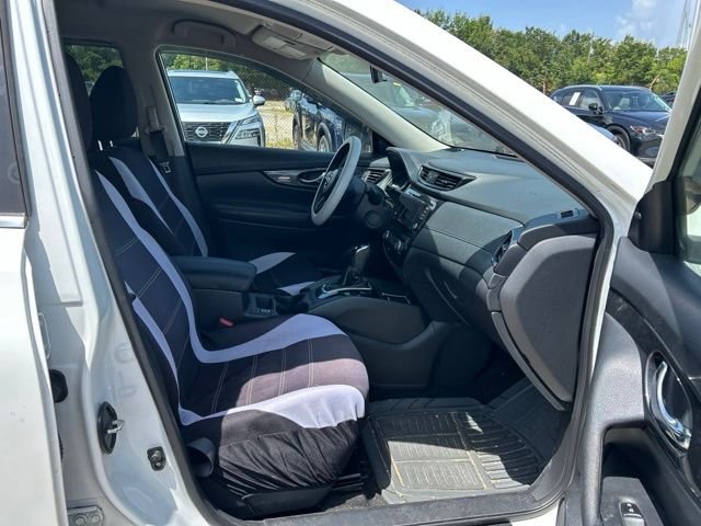Used 2018 White Nissan SV image 11