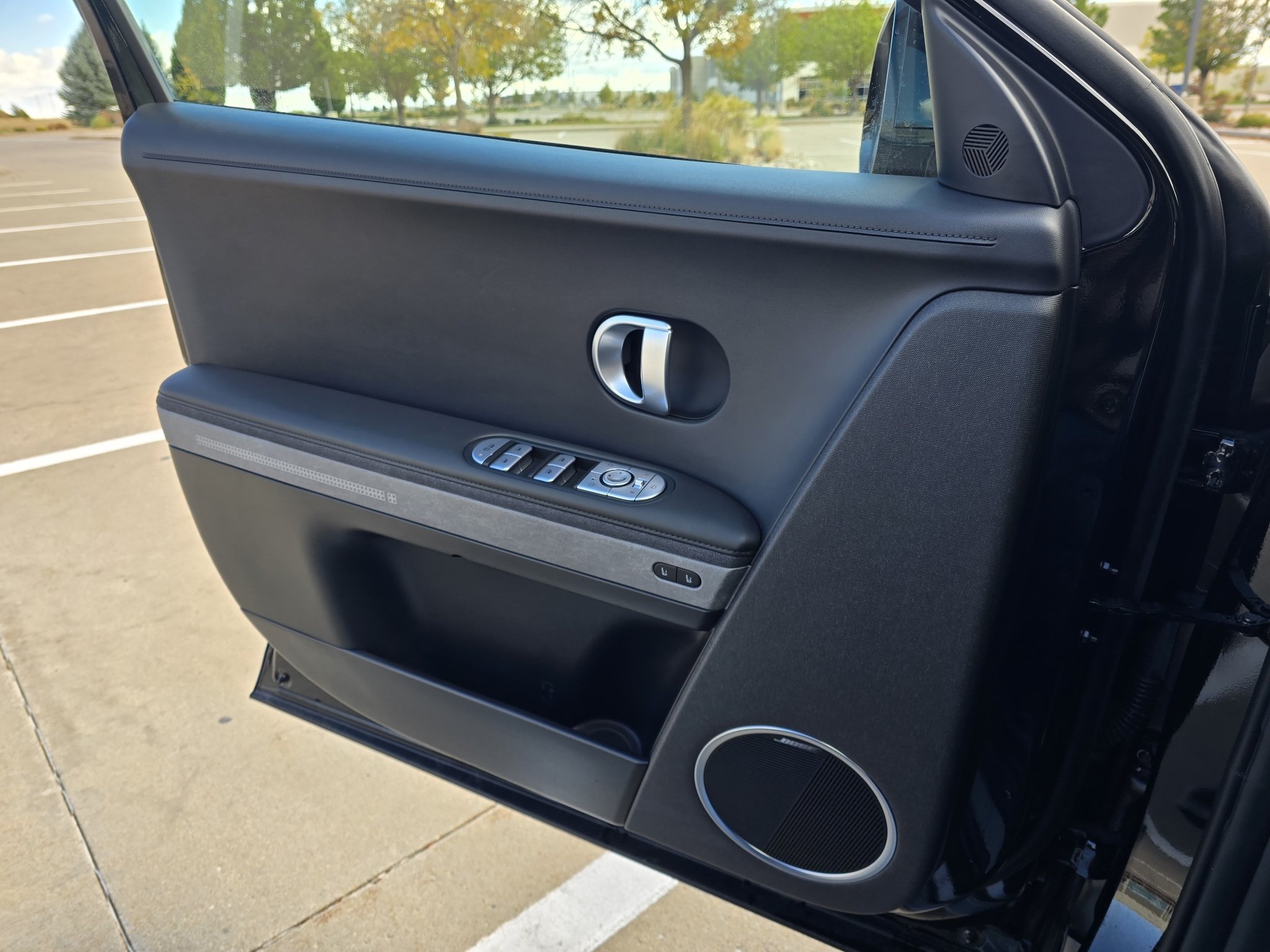 Certified Used 2024 Abyss Black Hyundai Limited image 18
