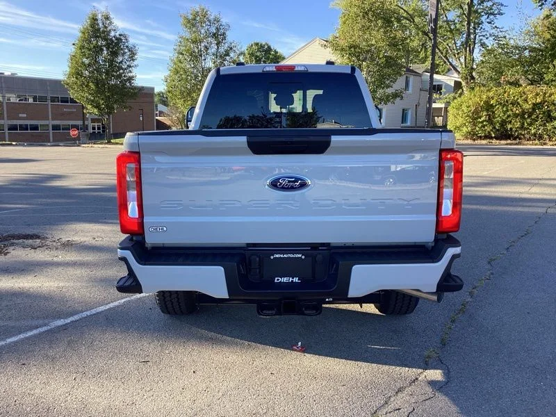 2026 Ford F-350 Super Duty XL - Photo 6