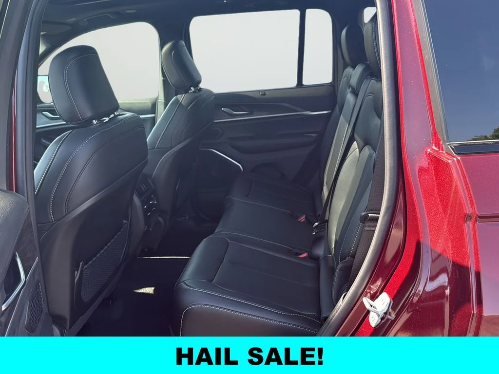 New 2025 Velvet Red Pearl-Coat Exterior Paint Jeep Limited image 17