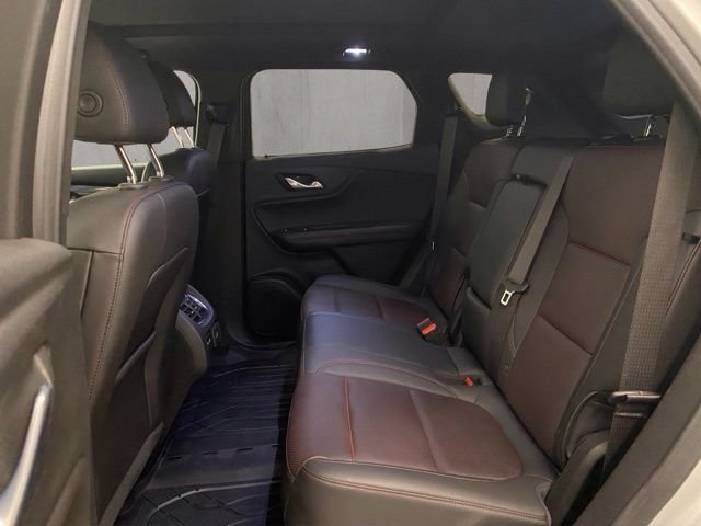 Used 2020 Silver Chevrolet RS image 9