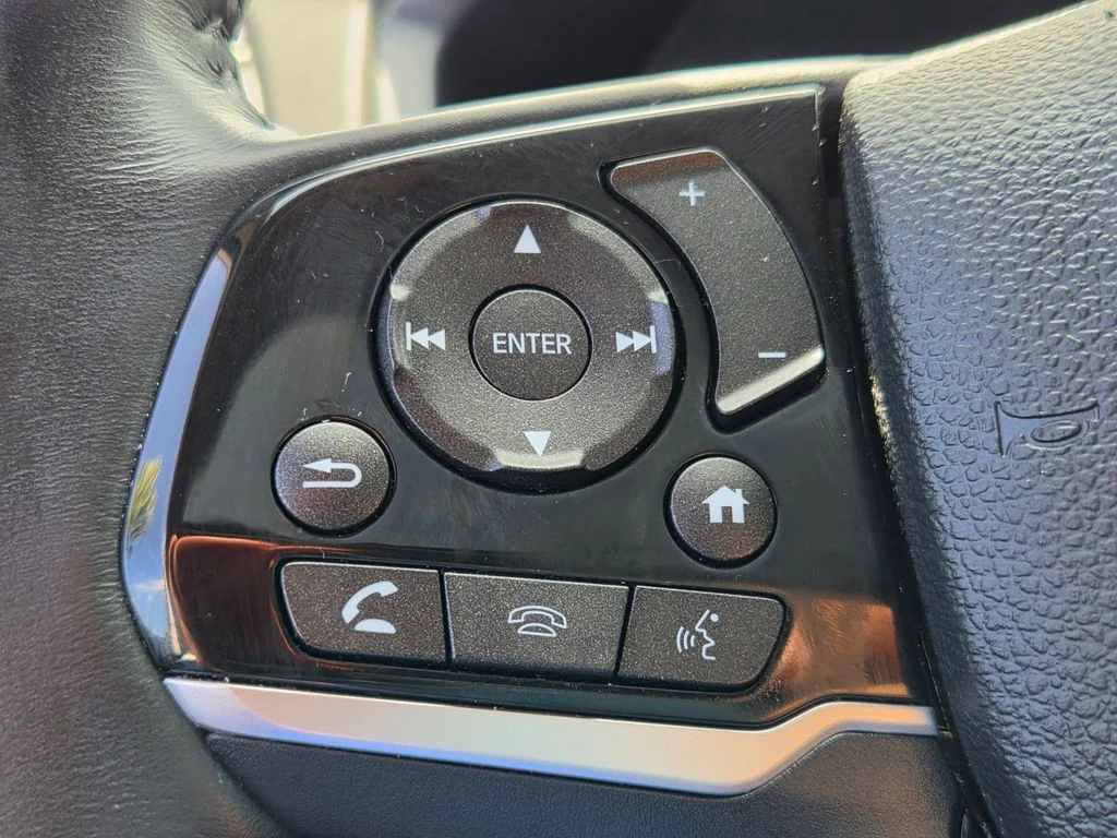 Used 2024 White Honda Touring image 35