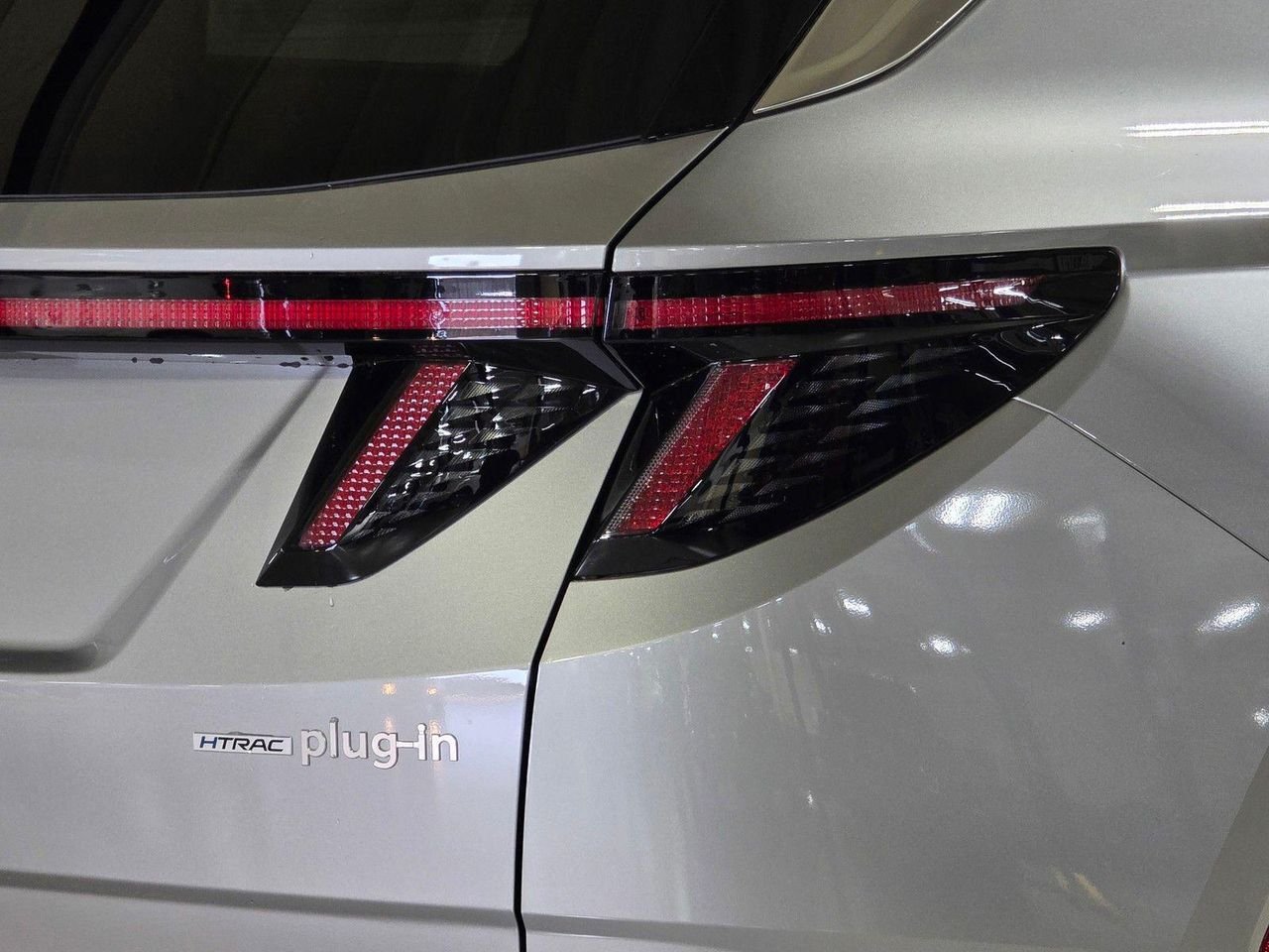 New 2026 Shimmering Silver Hyundai Limited image 12