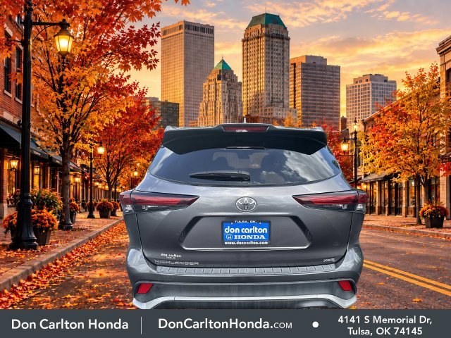 Used 2024 Magnetic Gray Metallic Toyota XSE image 5