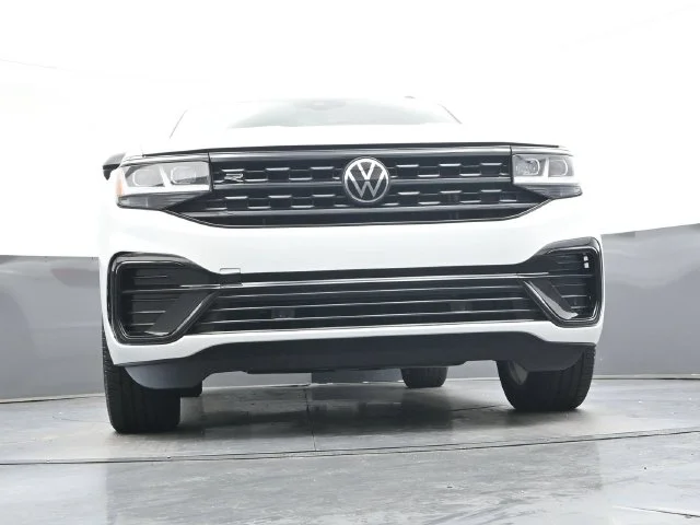 Used 2023 White Volkswagen 3.6L V6 SEL R-Line image 40
