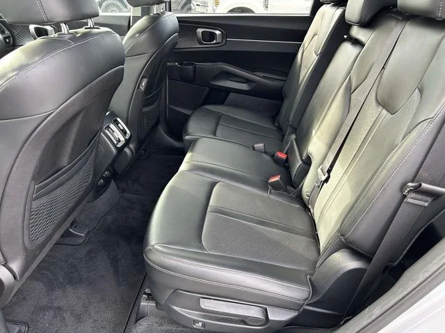 Used 2021 Silver Kia S image 11