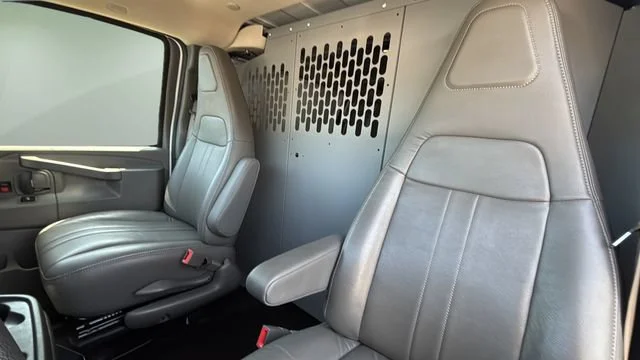 Used 2025 Summit White Chevrolet WT image 19