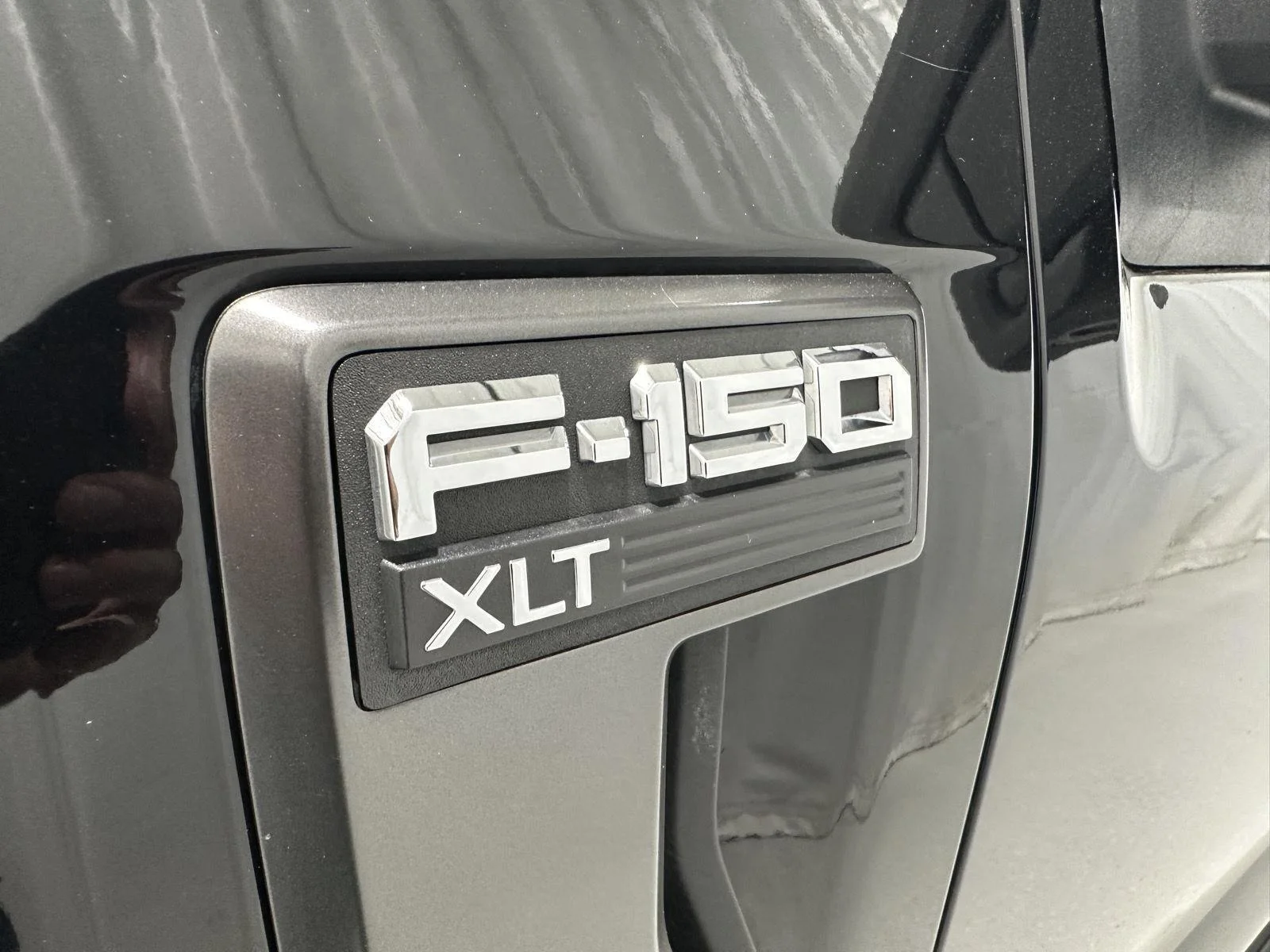 Used 2021 Agate Black Metallic Ford XL image 30
