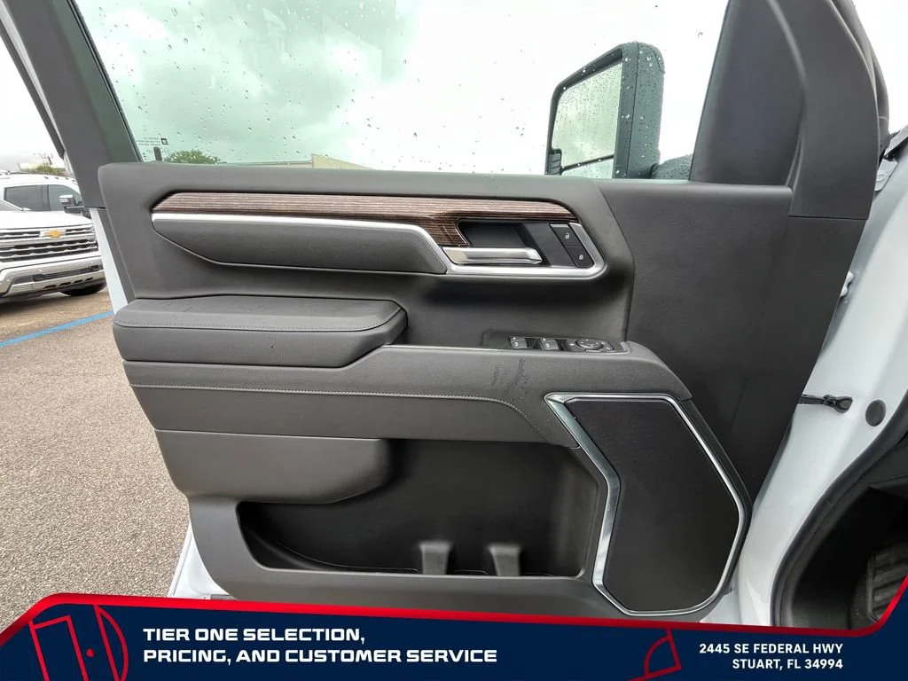 New 2026 Summit White GMC SLE image 23