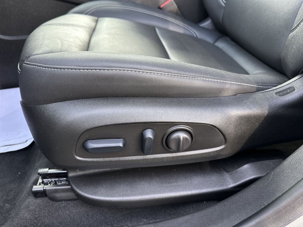 Used 2024 Gray Chevrolet LT image 5
