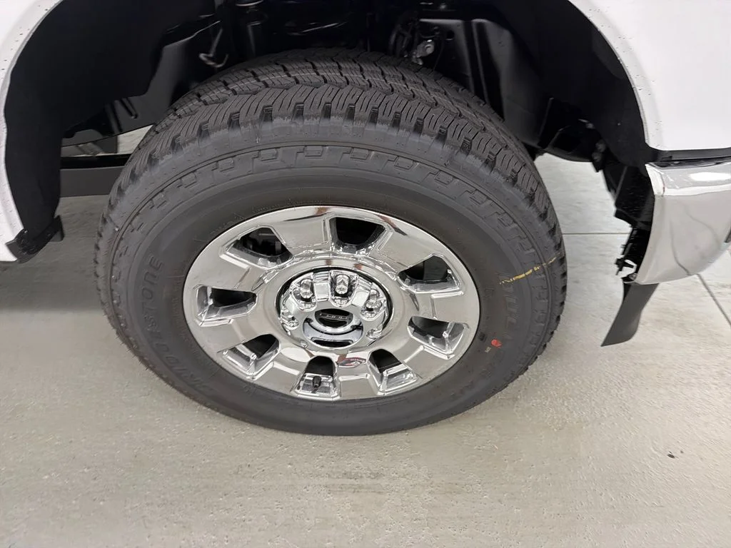 New 2026 Oxford White Ford F-350® Lariat® image 5