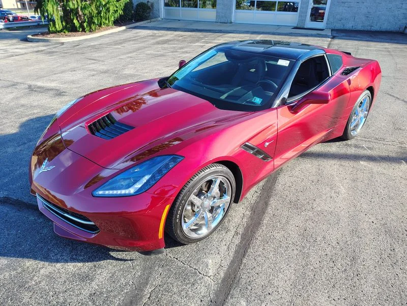Used 2015 Red Chevrolet Stingray image 11
