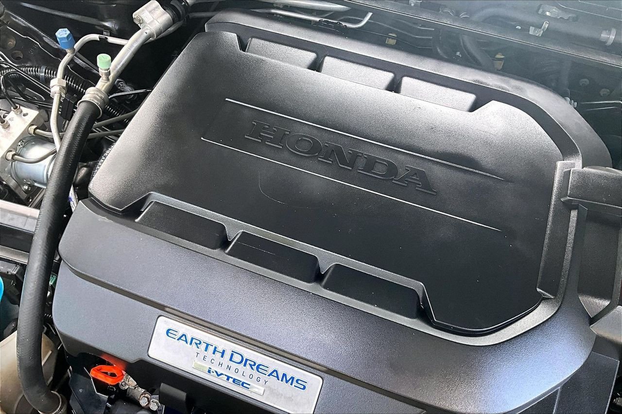 Used 2014  Honda EX-L image 32