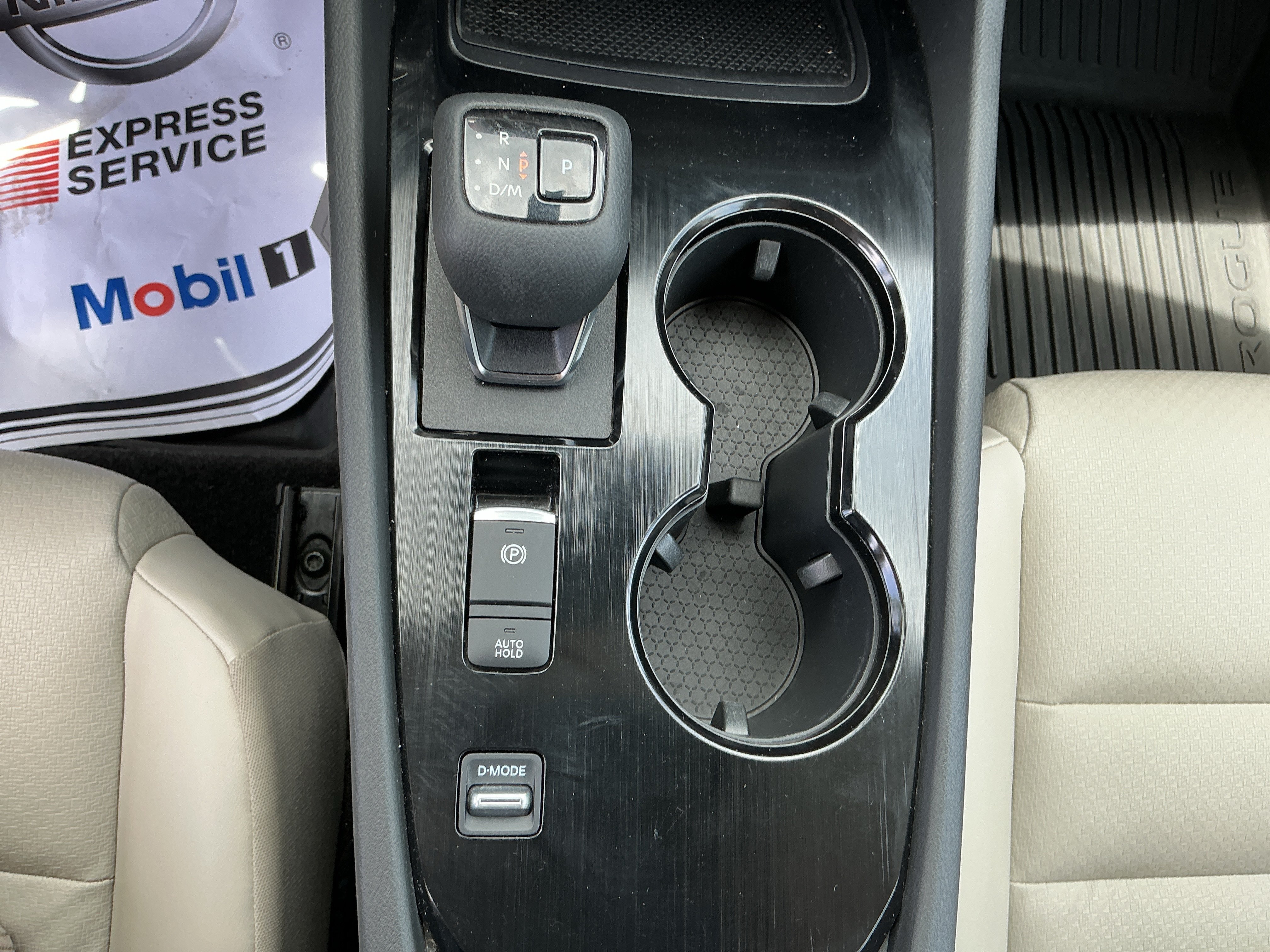 Used 2023 Pearl White Tricoat Nissan SV image 19