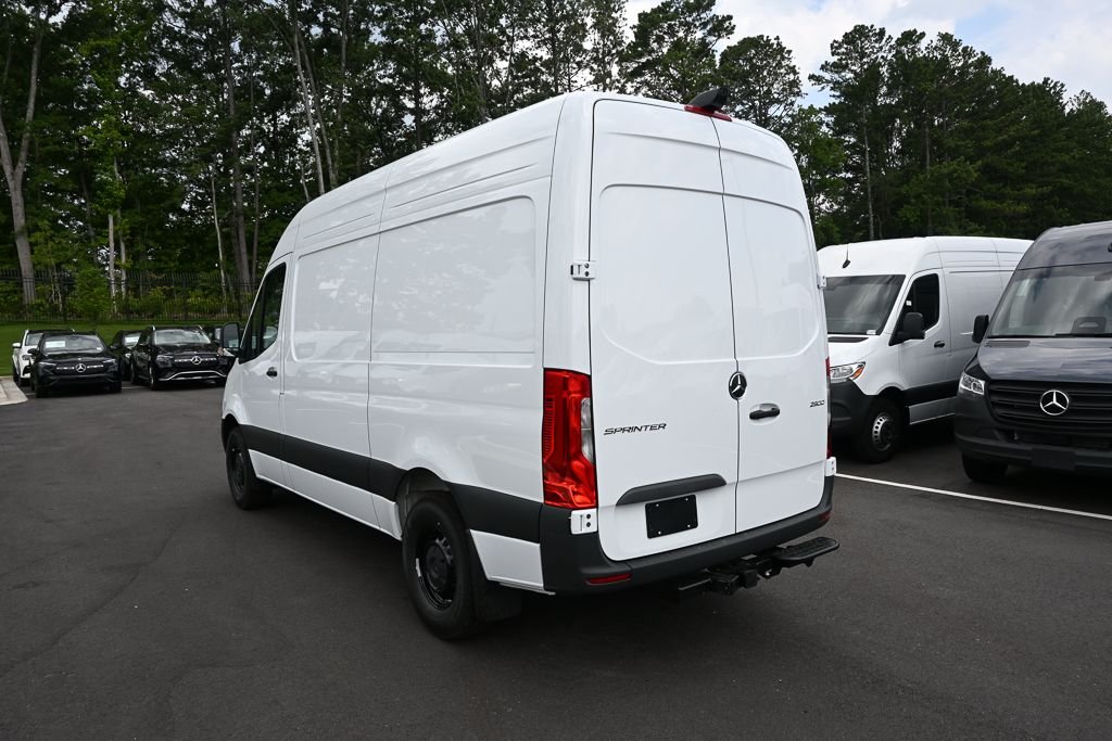 New 2026 Arctic White Mercedes-Benz  image 4
