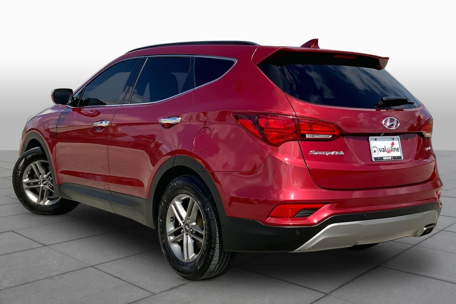 Used 2017 Serrano Red Hyundai 2.4L image 12