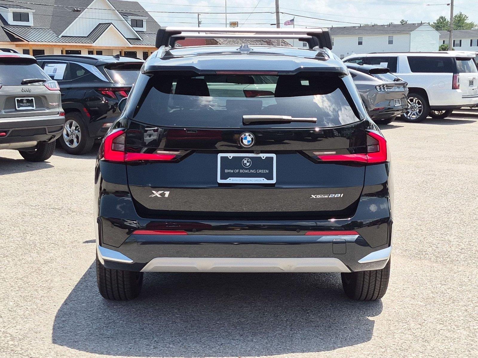 Used 2024 Black Sapphire Metallic BMW xDrive28i image 4