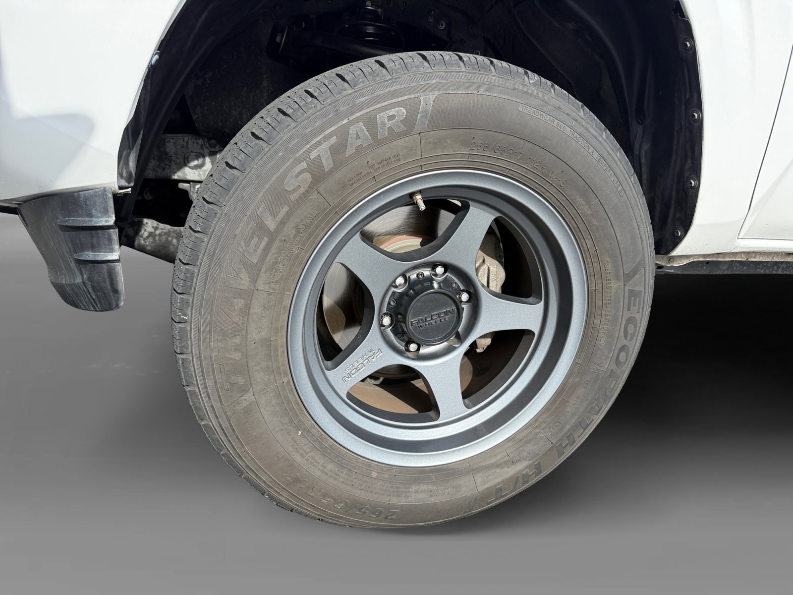 Used 2018 Super White Toyota SR image 9