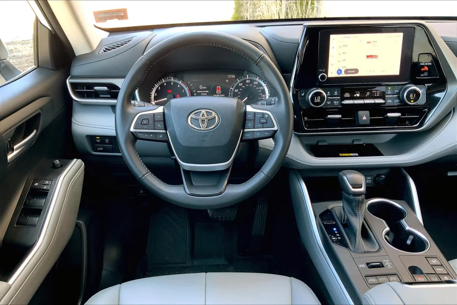 Used 2023 Wind Chill Pearl Toyota XLE image 6