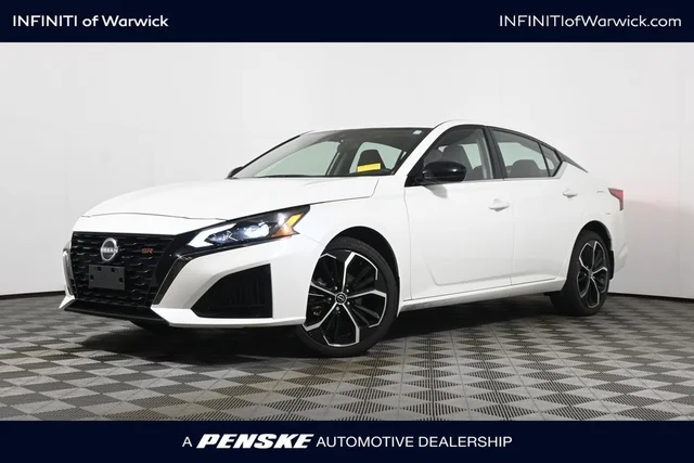2025 Nissan Altima 2.5 SR
