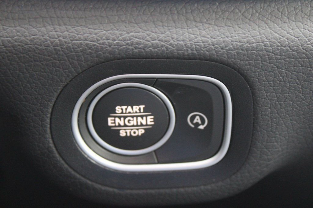 Used 2025 Black Mercedes-Benz GLE 450 image 35