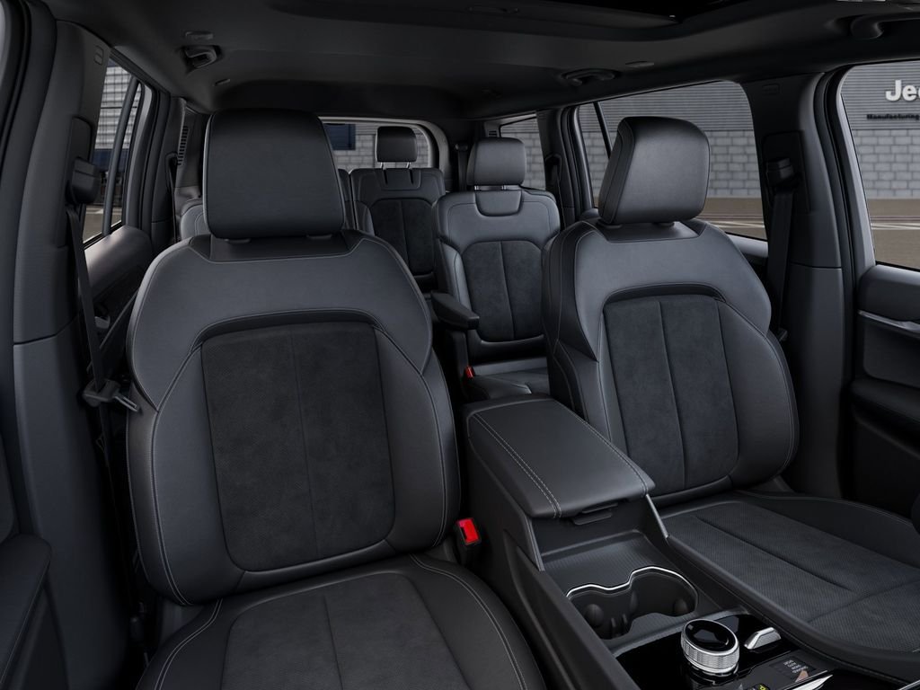 New 2026 Velvet Red Pearl-Coat Exterior Paint Jeep Laredo image 16