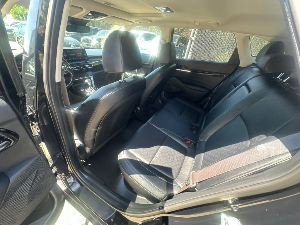 Used 2021 Black Kia EX image 22