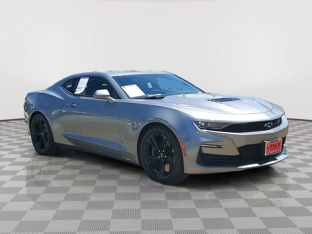 Used 2023 Sharkskin Metallic Chevrolet 1SS image 3