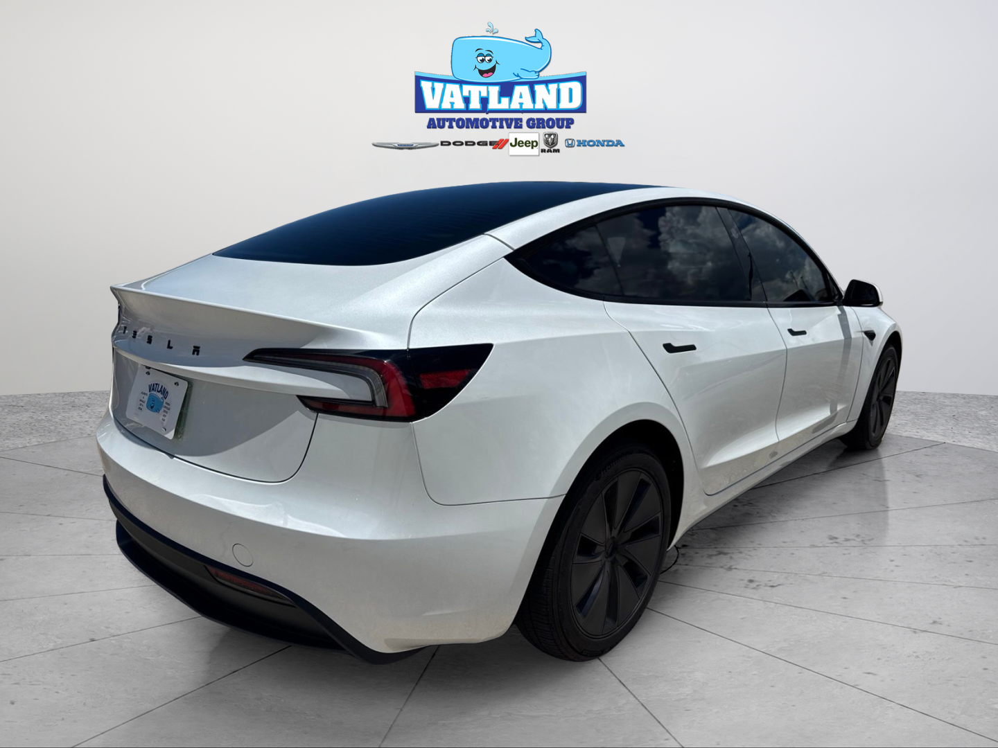 Used 2025  Tesla Long Range image 27