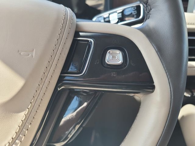 Used 2023 Blue Lincoln Reserve image 27