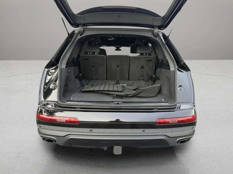 Certified Used 2025  Audi Premium Plus image 35