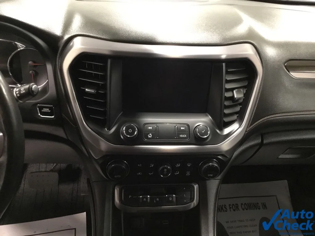 Used 2022 White GMC AT4 image 49