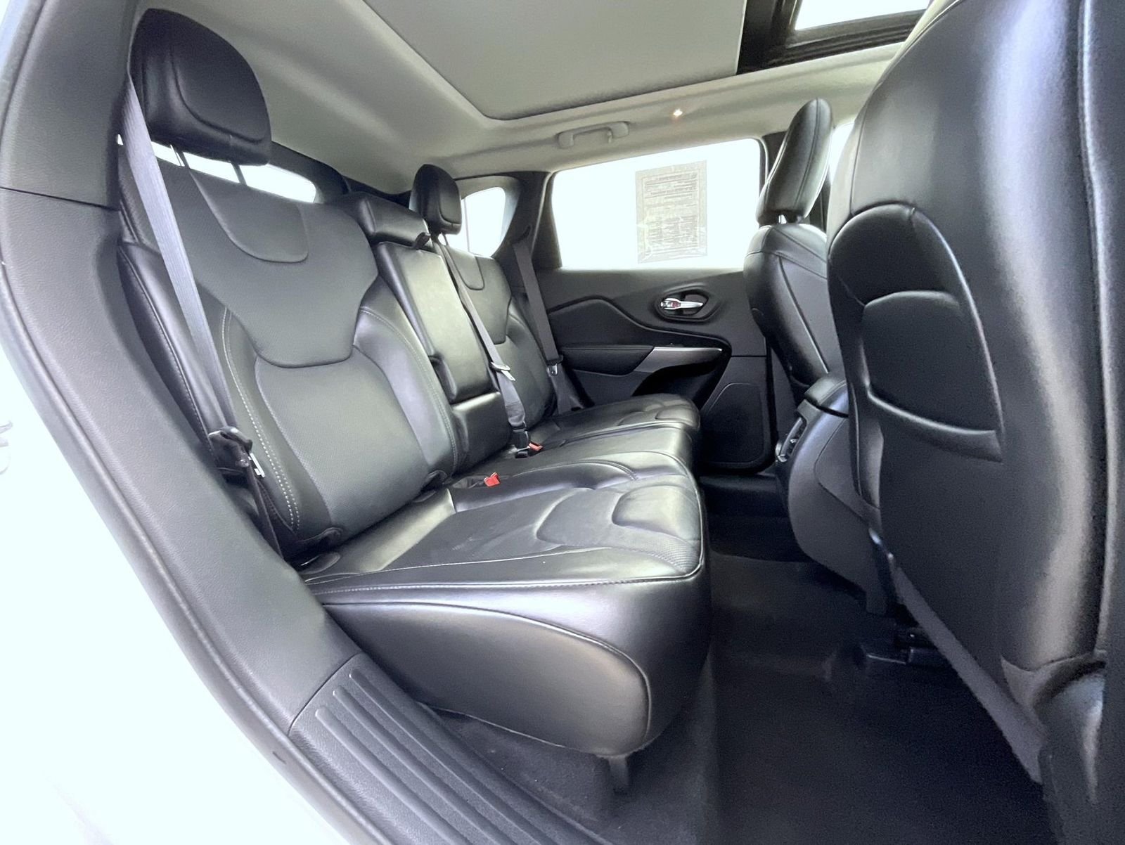 Used 2020 White Jeep Limited image 19