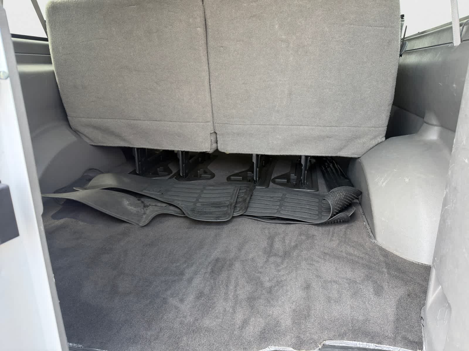 Used 2025 Summit White Chevrolet LT image 21