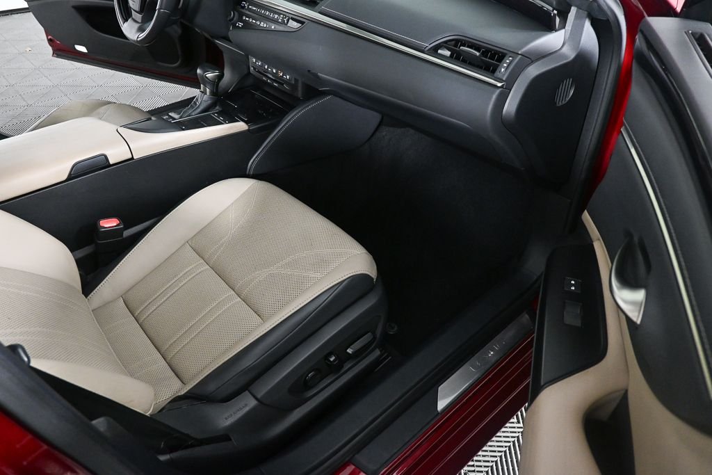 Used 2020 Red Lexus 300h Luxury image 20