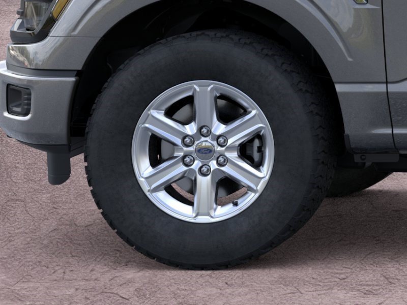 New 2026 Carbonized Gray Metallic Ford XLT image 19