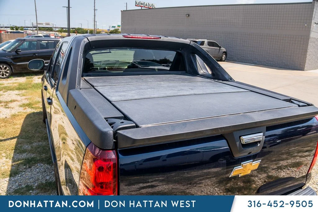 Used 2007 Blue Chevrolet LT image 25