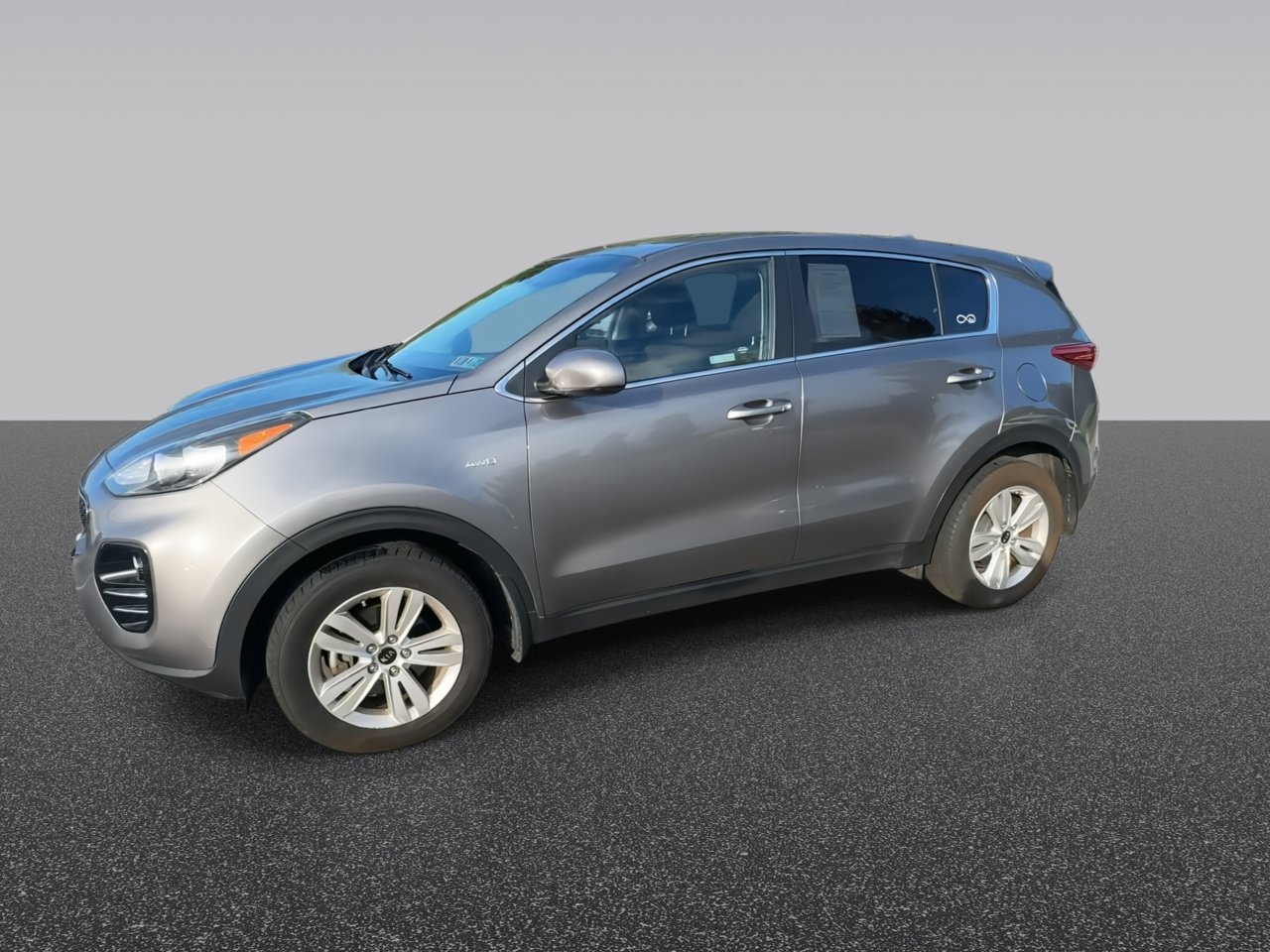 Used 2019 Mineral Silver Kia LX image 4