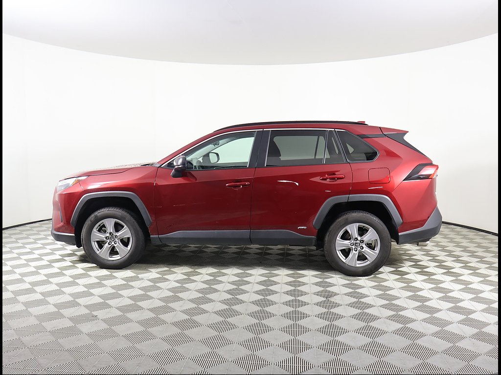 Used 2025 Ruby Flare Pearl Toyota LE image 3
