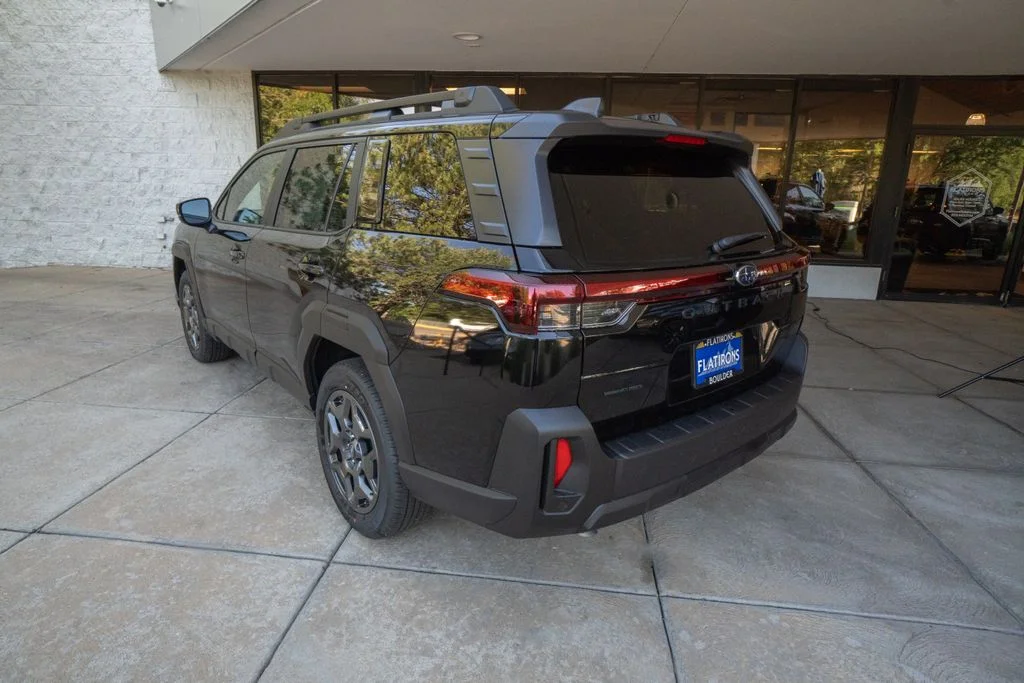 New 2026 CRYSTAL BLACK SILICA Subaru Premium image 5