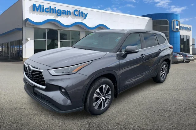 2025 Toyota Highlander XLE