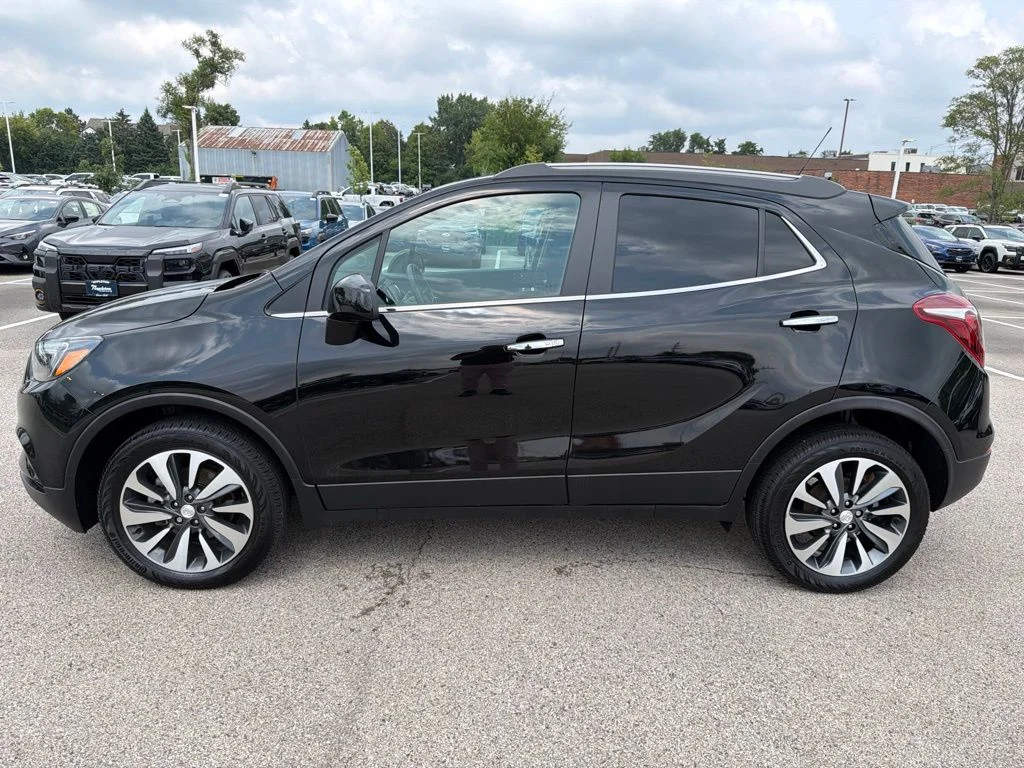 Used 2022 Black Buick Preferred image 4