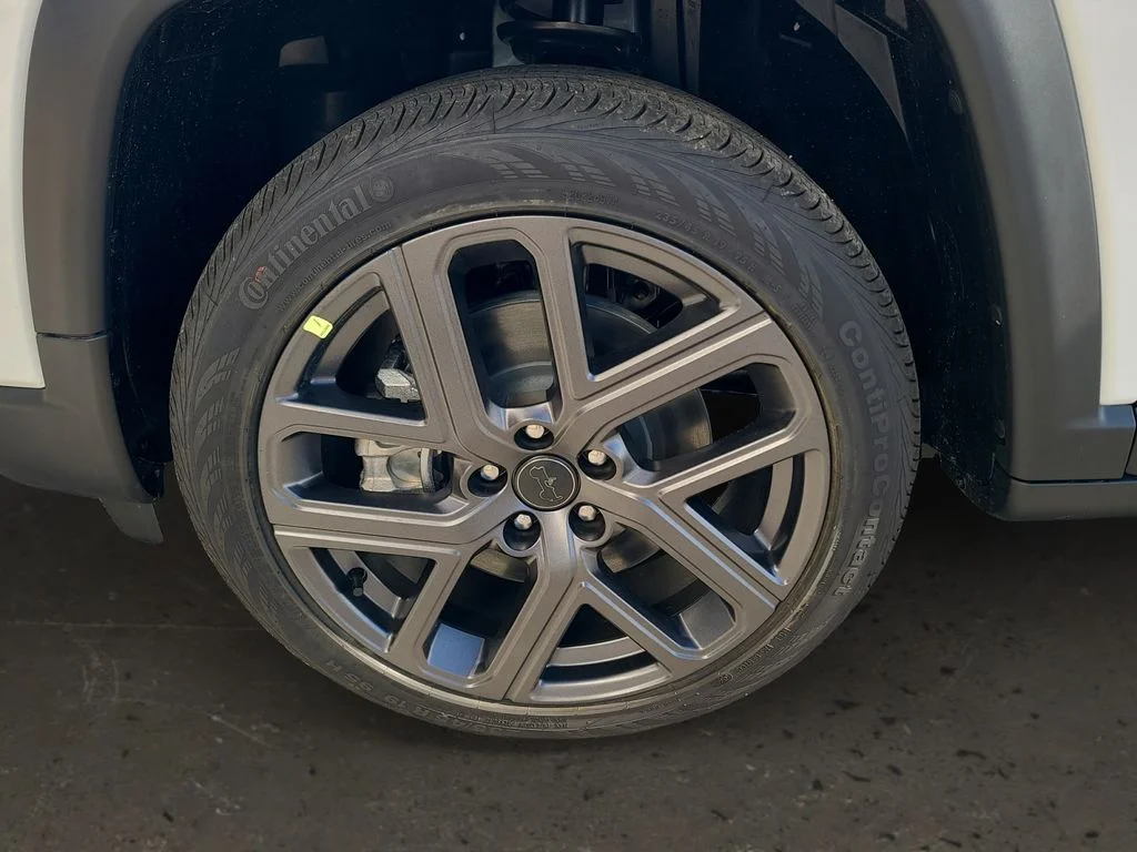 New 2026 White Jeep Limited image 24