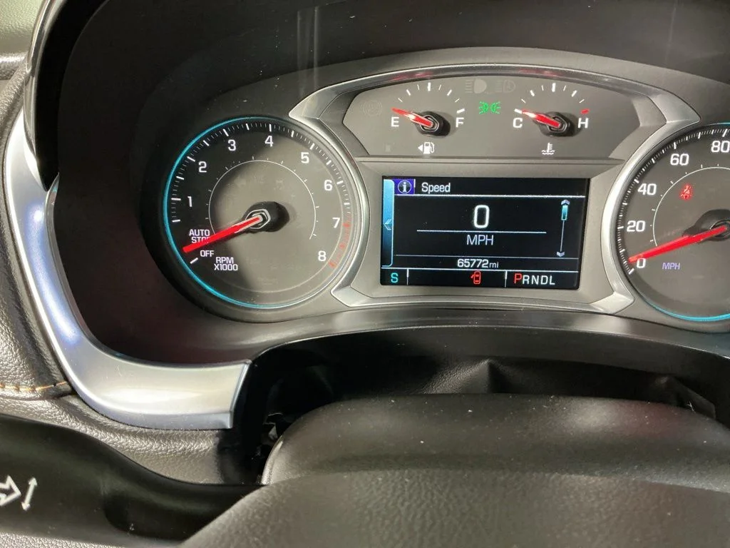Used 2019 Gray Chevrolet LT image 17