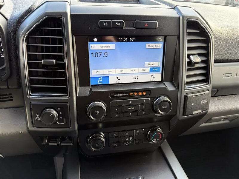 Used 2019 Black Ford Super Duty XLT image 8