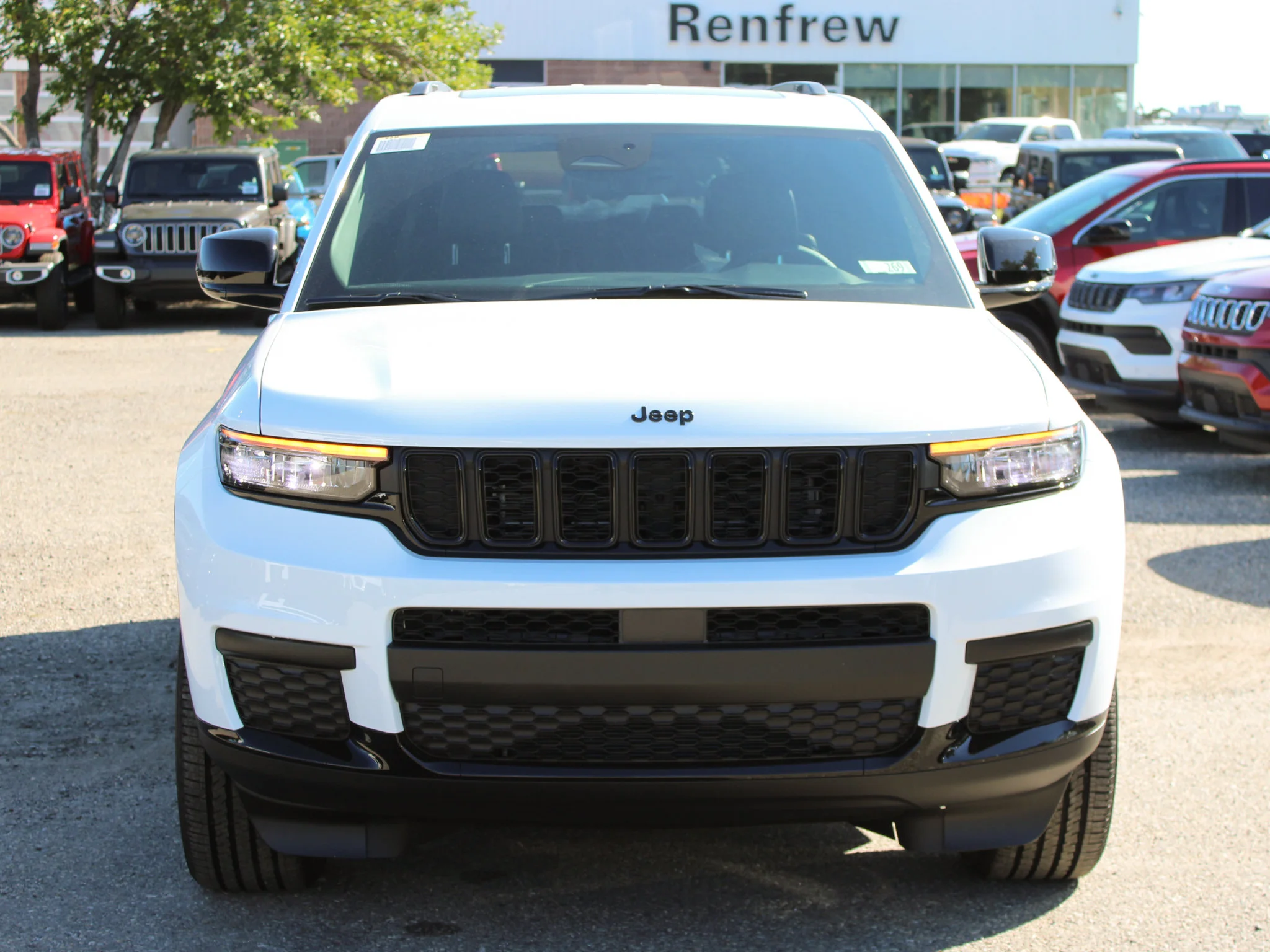 New 2025 White Jeep Altitude* 4x4, Sunroof, Heated Leather, Blind-Spot Monitoring image 7